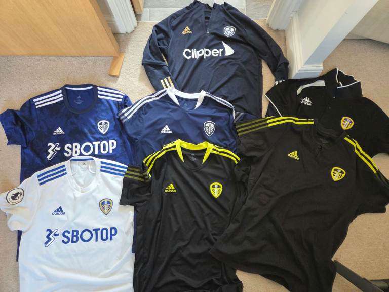 7 x Leeds United Football Shirts and Training Wear -  Mens Size L & XL