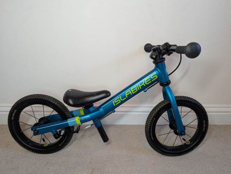 image for BALANCE BIKE ISLABIKES ROTHAN 12 (2+) IN IMMACULATE CONDITION. COLLECT NW LONDON OR BUCKS. ISLA BIKE