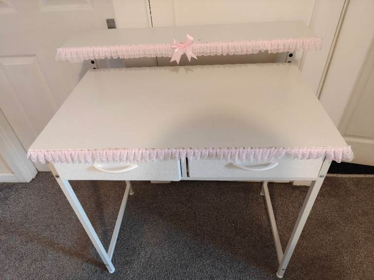 Gaming Desk with Adjustable Monitor Stand