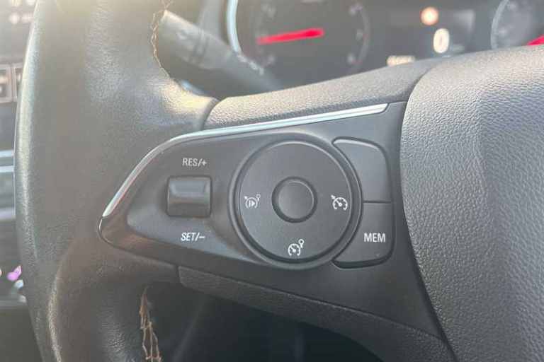 2018 Vauxhall Crossland X 1.2 Elite Nav 5dr HATCHBACK PETROL Manual