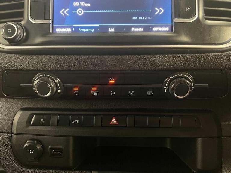 2024 Peugeot Expert 1000 1.5 BlueHDi 100 Professional Premium + Van PANEL VAN DIESEL Manual