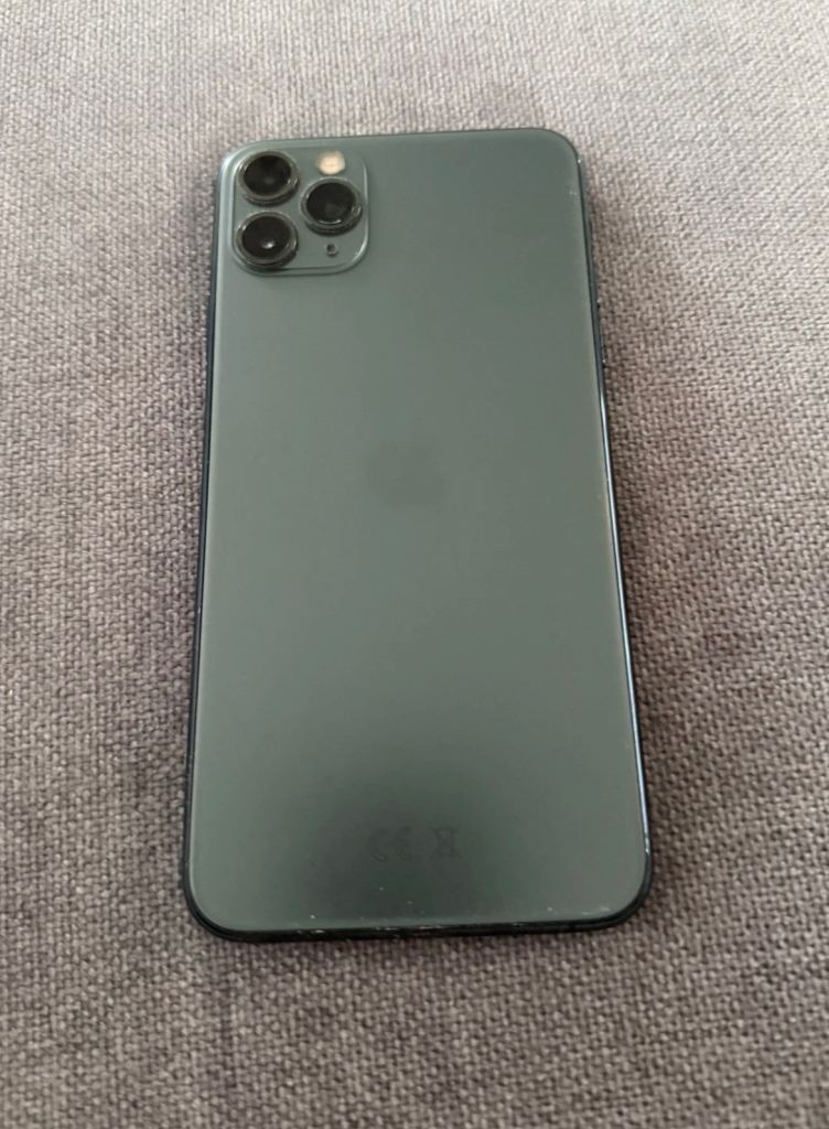iPhone 11 Pro Max 64gb unlocked excellent condition 