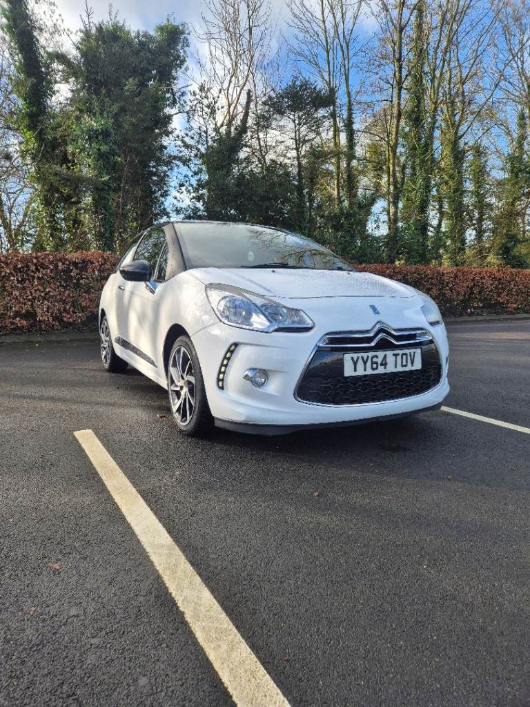 Citroen, DS3, Hatchback, 2014, Manual, 1560 (cc), 3 doors