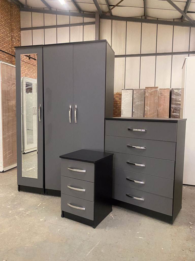 image for Modern Bedroom Furniture. Bedroom Suit Includes Bedside Tables, Chest of Drawers and Wardrobes