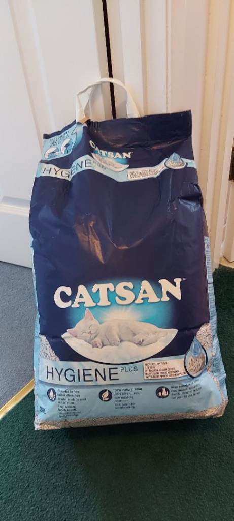 3 x 20 litre bags of Catsan