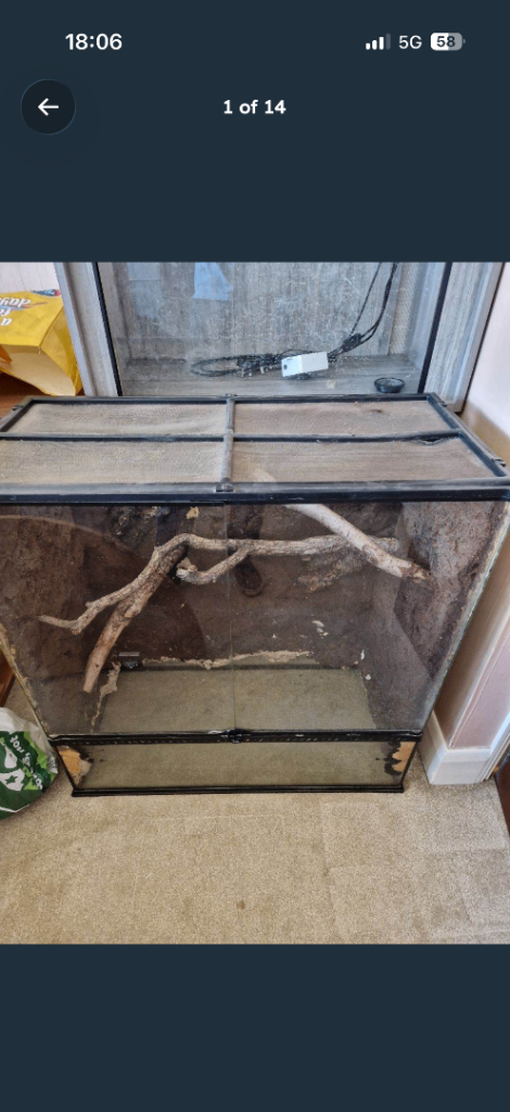 Reptile vivs and accesories