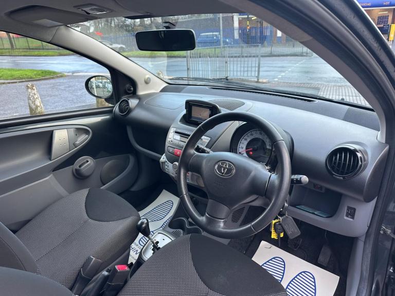 2011 Toyota AYGO 1.0 VVT-i Go MultiMode Euro 5 5dr (AC) HATCHBACK Petrol Automatic