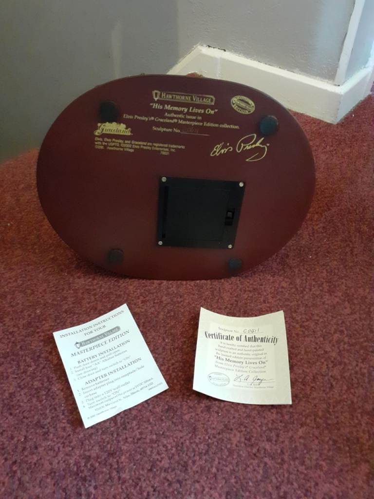 Bradford Exchange Elvis Presley "His Memory Lives On" Collectible - As New