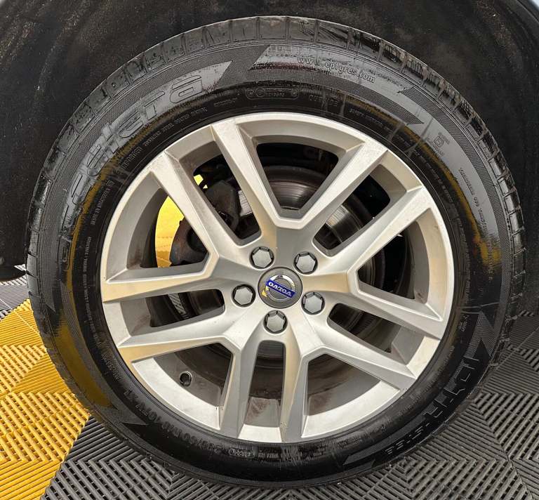 VOLVO XC60 2.0 SE Lux Nav D4 2017