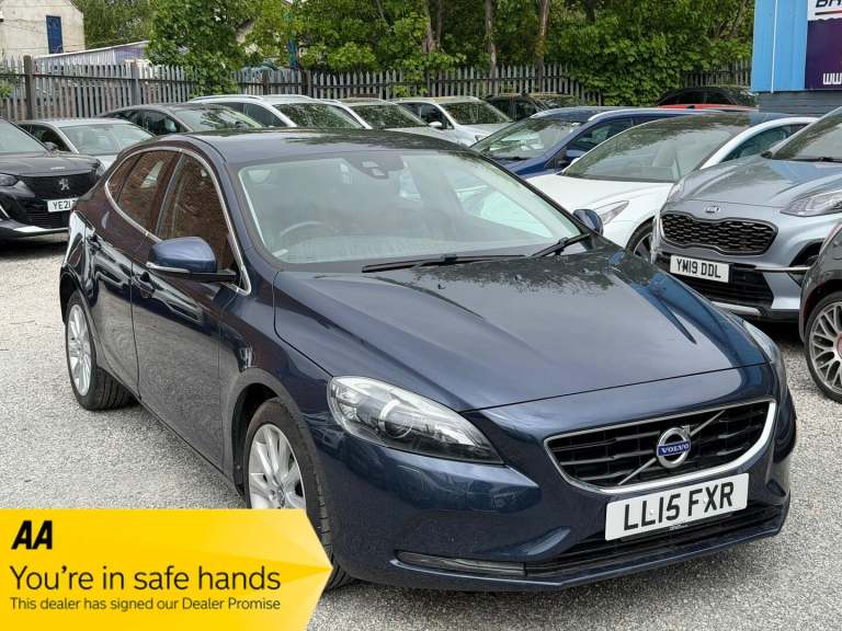 2015 Volvo V40 1.6 D2 SE Lux Euro 5 (s/s) 5dr HATCHBACK Diesel Manual