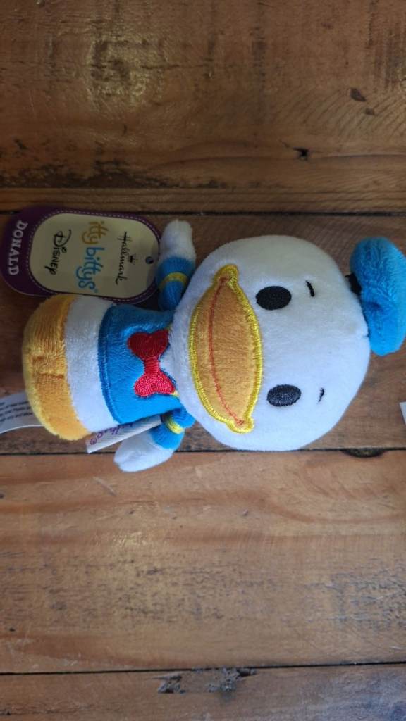 Hallmark Ittybittys Donald Duck Small Plush Teddy Bear