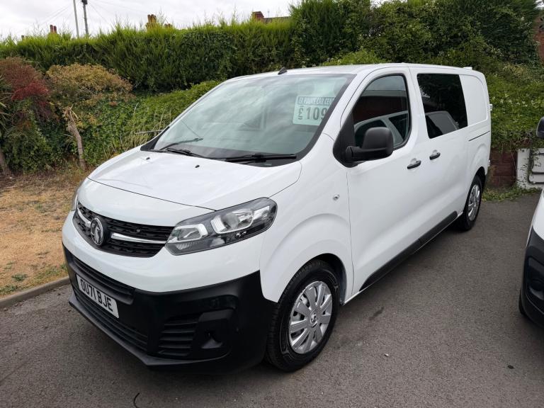 2021 71 VAUXHALL VIVARO 2.0 TURBO D 120 3100 EDITION CREW VAN L1 H1 WHITE FSH