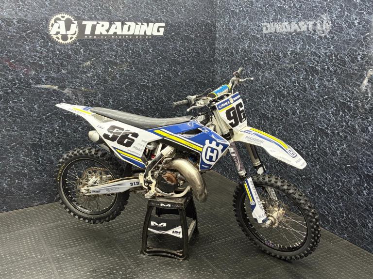 Husqvarna TC 125 2017 (MX / MOTOCROSS / ENDURO ) @ AJ TRADING
