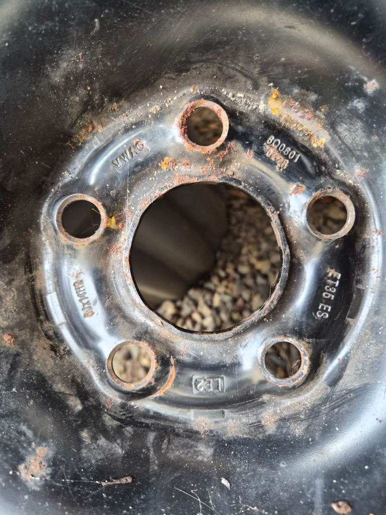 Spare wheel car