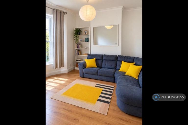 5 bedroom house in Fenham Road, London, SE15 (5 bed) (#2964555)