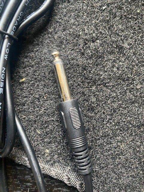 NEW MICROPHONE AND CABLE FOR SALE - STUNNING BLACK COLOUR - ONLY £12