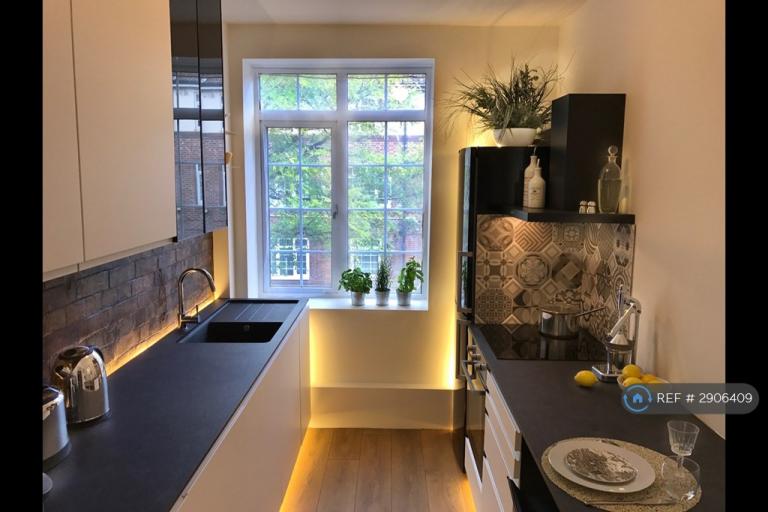 3 bedroom flat in Purbrook Estate, London, SE1 (3 bed) (#2906409)