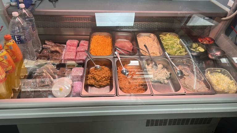 Established Roll Shop for Sale – Near Paisley Centre