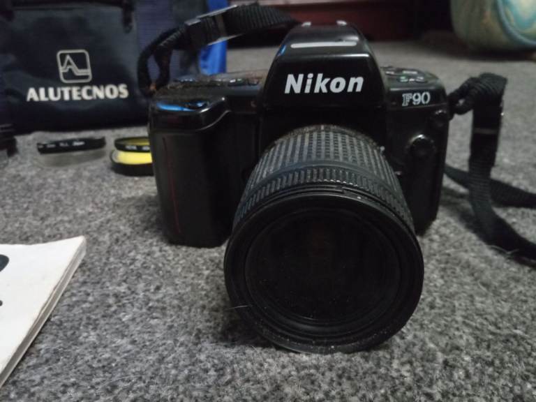 Old Nikon F90 camera & accessories 
