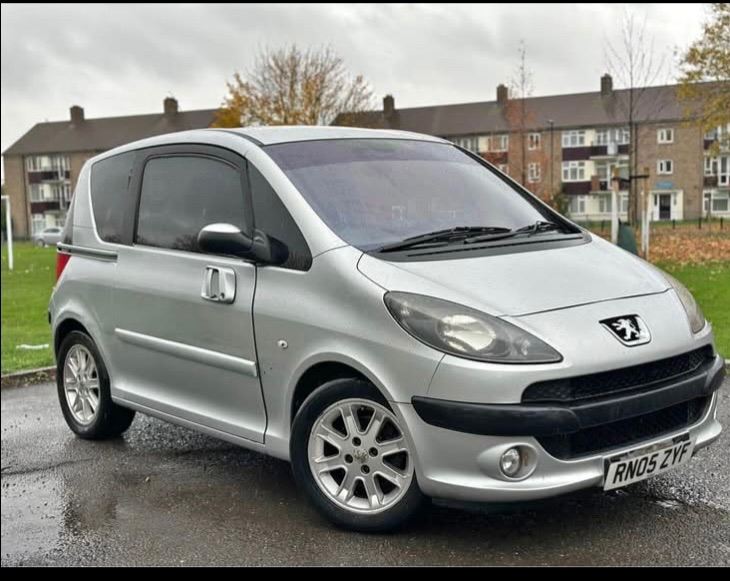 Peugeot, 1007, Hatchback, 2005, Semi-Auto, 1587 (cc), 3 doors