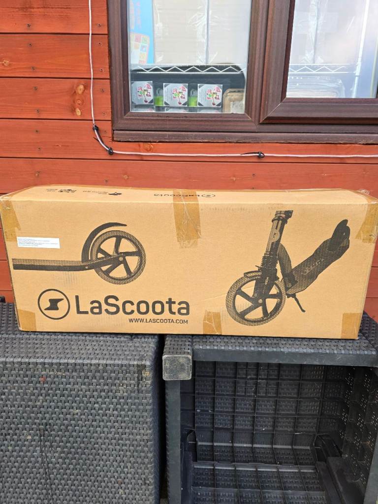 Kick scooter for adults and teens 