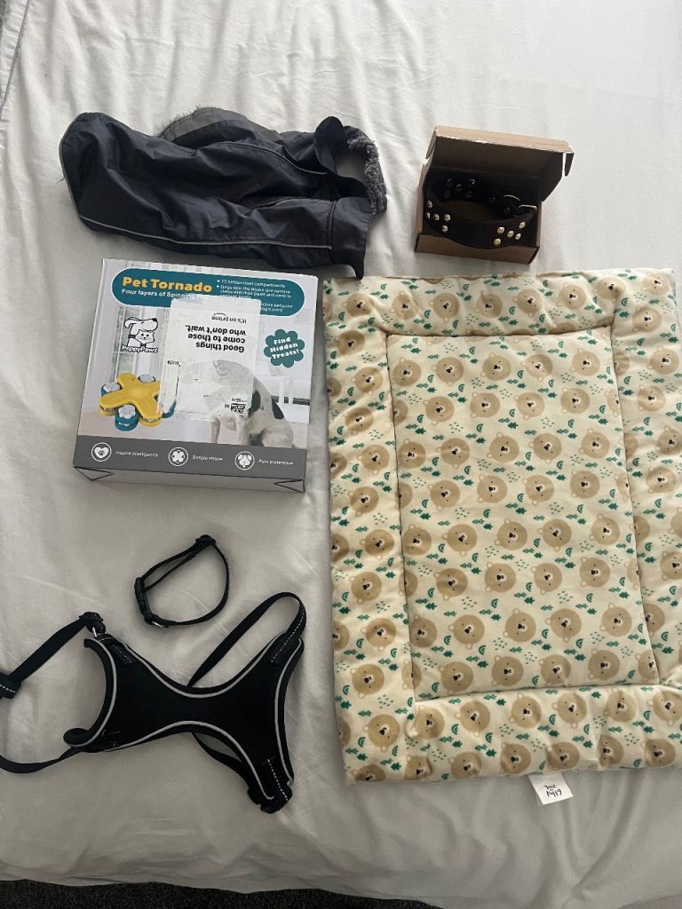 Puppy bundle or items for small dog