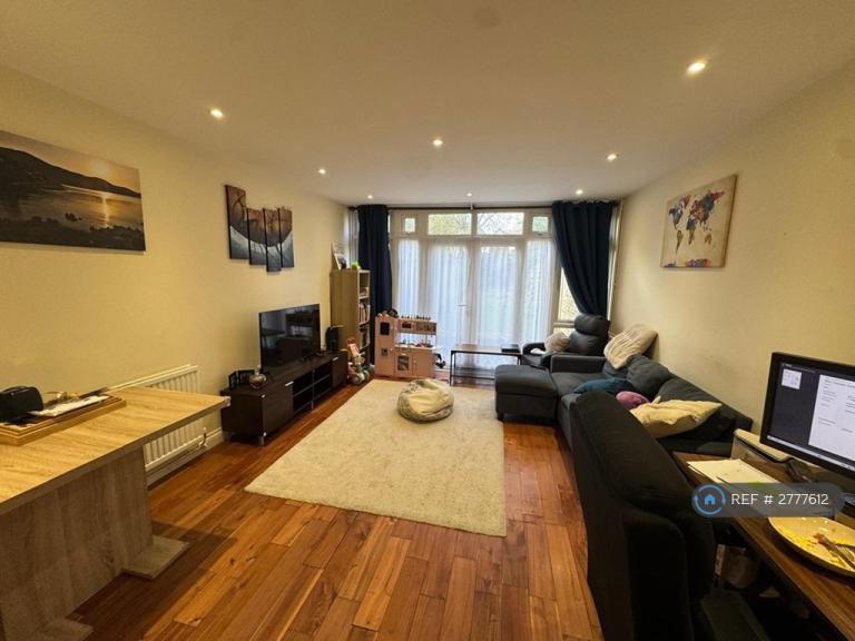 2 bedroom house in Foxley Lodge, Purley, CR8 (2 bed) (#2777612)