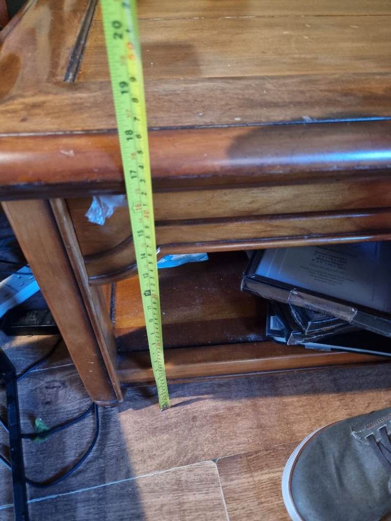 Wooden Coffee Table – Good Condition