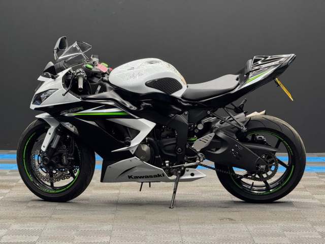 2015 Kawasaki NINJA ZX 6 ZX636EFF PETROL Manual | in Sheffield