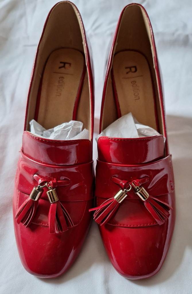 Red Heel Shoes (R Edition) - Size 7