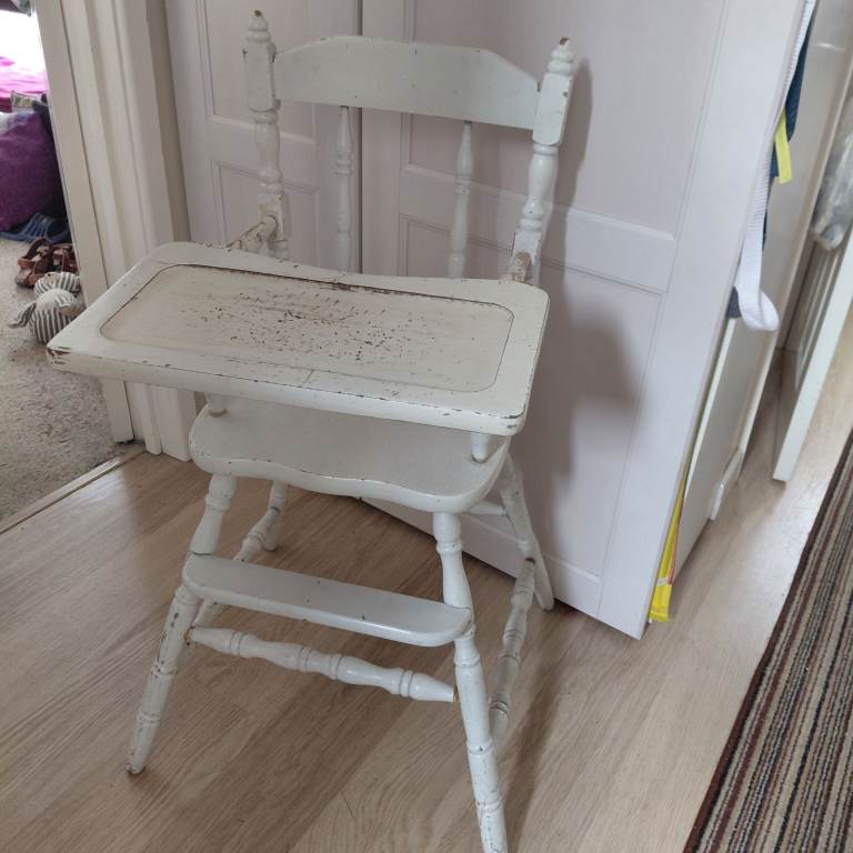 Vintage white Wooden High Chair for Baby or Toddler, needs TLC
