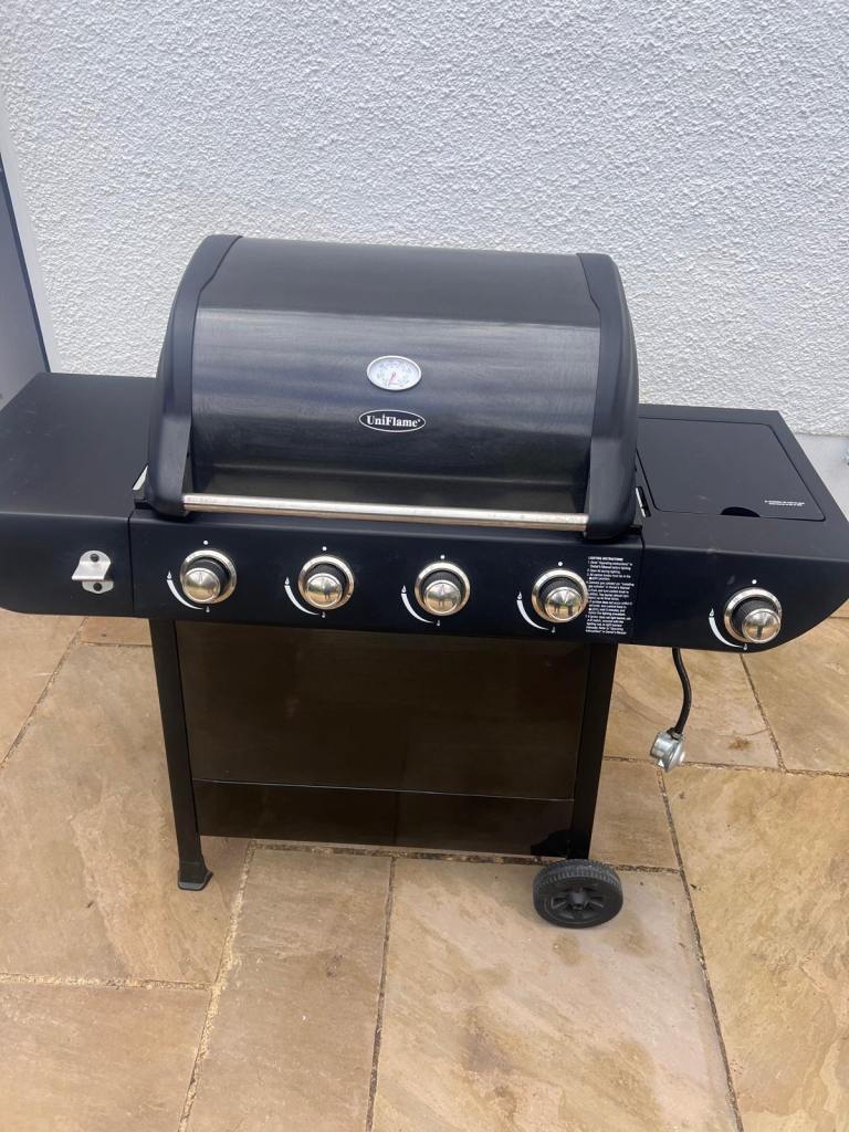 Uniflame gas bbq