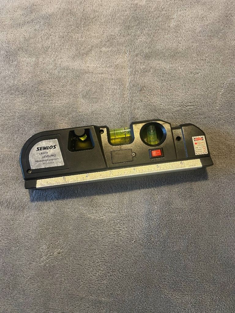 Semlos Multipurpose Laser Level + 8ft Tape Measure – Perfect for Hanging TVs & Pictures 📏📐