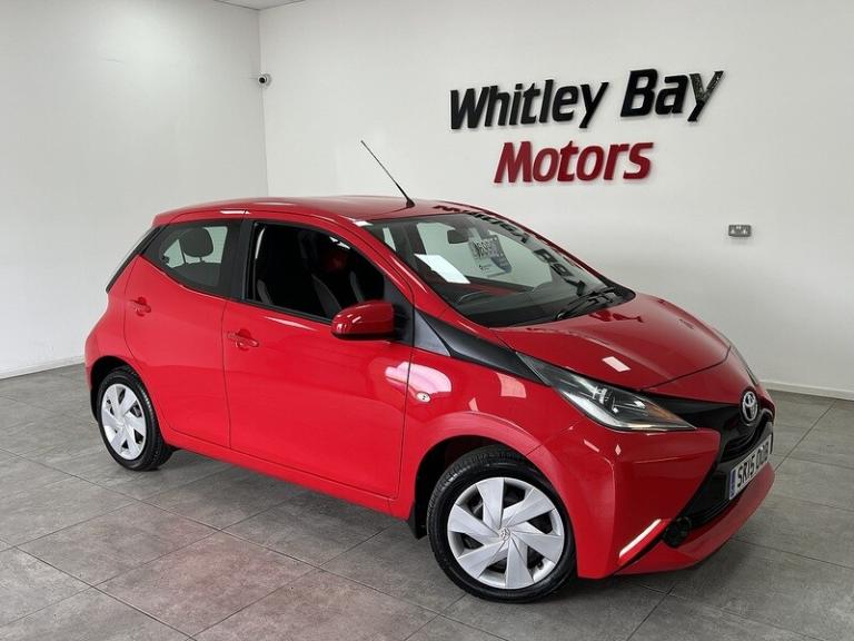 2015 Toyota AYGO VVT-i x-play Hatchback Petrol Manual