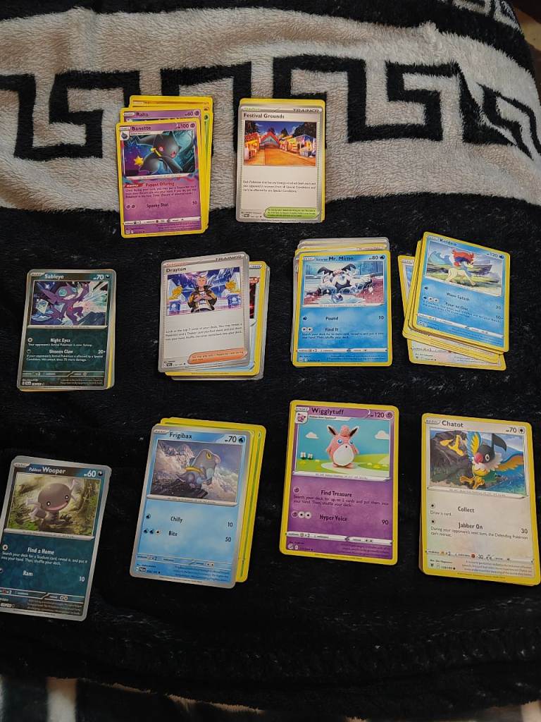 100 bulk Pokémon set