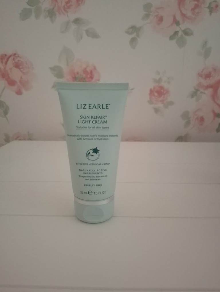 NEW LIZ EARLE SKIN REPAIR LIGHT