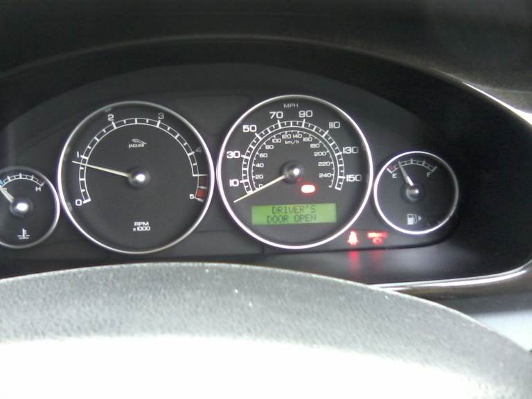 JAGUAR X-TYPE 2.2 DIESEL SOVEREIGN 6-SPEED 4-DR SALOON 57 PLATE 154K MILES, FULL SERVICE HISTORY