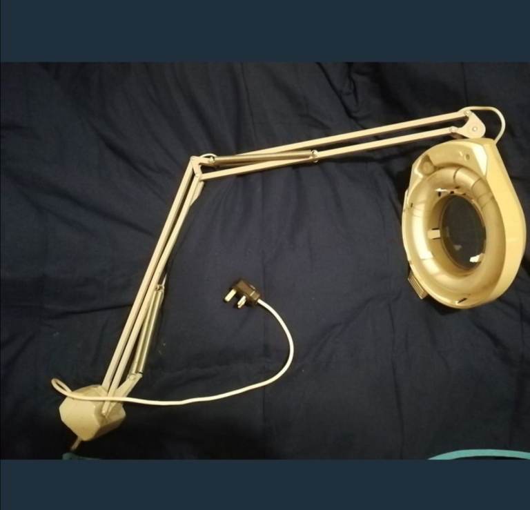 Anglepoise magnifying lamp light 