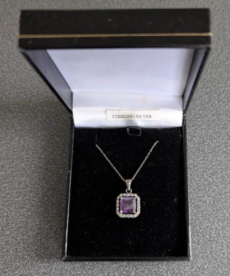 image for Vintage Sterling Silver (925 Italy) Amethyst Pendant Necklace - VG to Excellent Condition