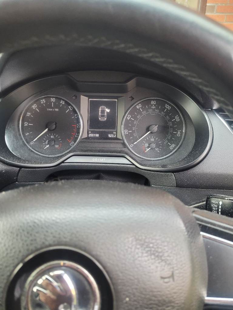 Skoda, OCTAVIA, Hatchback, 2014, Manual, 1598 (cc), 5 doors