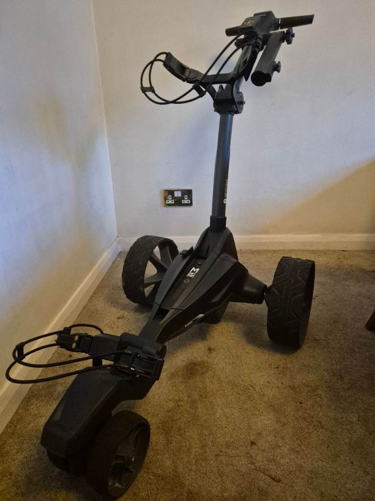 Motocaddy M7 Ultra remote 2025