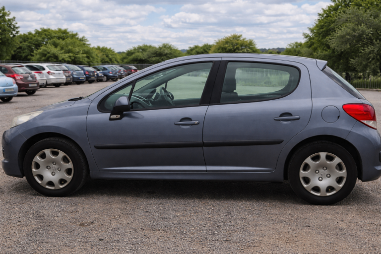 Peugeot, 207, Hatchback, 2011, Manual, 1360 (cc), 5 doors