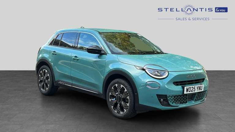 2025 Fiat 600 1.2 MHEV La Prima SUV 5dr Petrol Hybrid e-DCT Euro 6 (s/s) (136 ps) SUV Hybrid Auto...