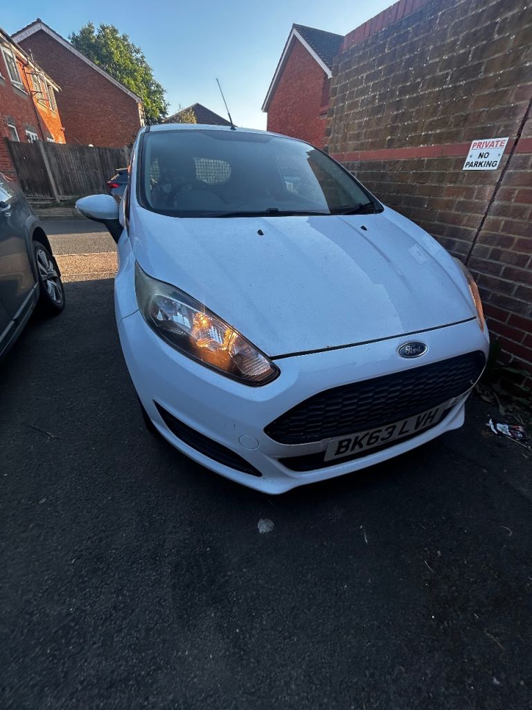Ford, FIESTA, Car Derived Van, 2013, Manual, 1496 (cc)