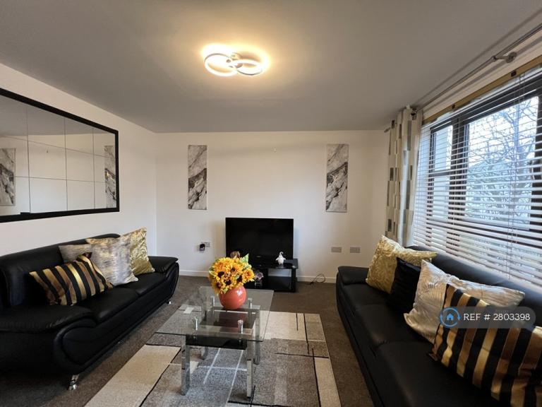 2 bedroom flat in Bucksburn, Bucksburn, Aberdeen, AB21 (2 bed) (#2803398)