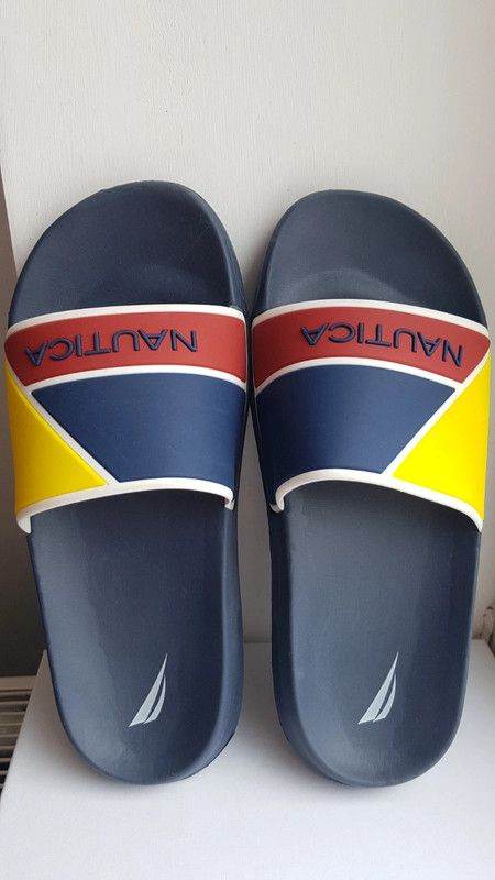 Nautica slippers slip on shoes sandals beach shower gym holiday comfy like new