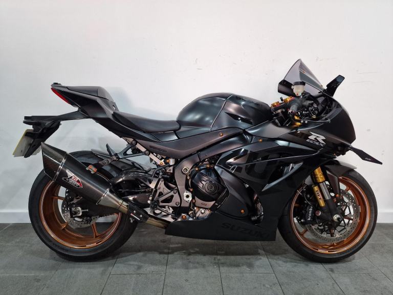 2022 Suzuki GSXR1000R, Yoshimura Exhaust, 3100 Mls, Service History, Immaculate
