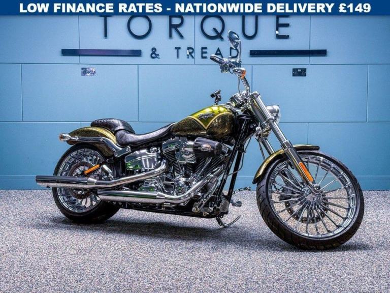 2013 HARLEY-DAVIDSON CVO 1800 FXSBSE BREAKOUT LOWEST MILES EXAMPLE - 1 OWNER
