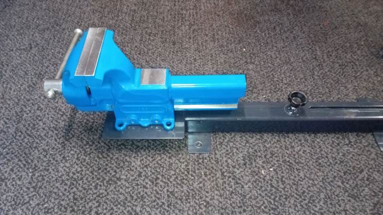 SLIDE OUT VAN VICE ON LOCKABLE RAIL, BRAND NEW, FWO TOP QUALITY, VAN, WORKSHOP, MOTORHOME ETC