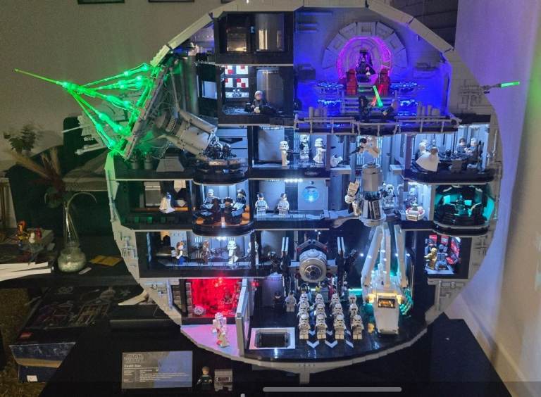 LEGO Death Star 2025 Fully Built With Expensive Light Kit Installed AND IN CUSTOM DISPLAY CASE